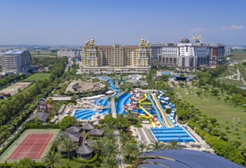 Hotel Royal Holiday Palace