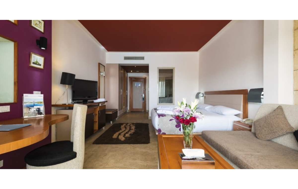 Hotel Barcelo Tiran & Resort